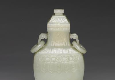 图片[2]-Jade flat vase with lotus-petal decoration, Qing dynasty, Qianlong reign (1736-1795)-China Archive